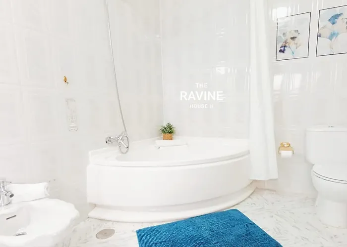 The Ravine House Ii דירה